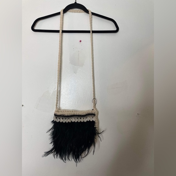 Hand Made Macrame Feather Pouch - Black - Picture 5 of 8